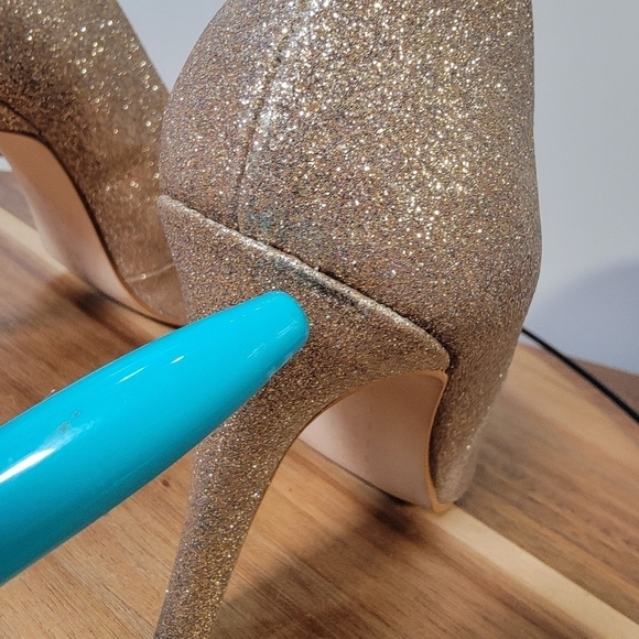 Gianni Bini Platinum Collection Sparkly Gold Stiletto Heels Size 7.5 - Picture 13 of 17